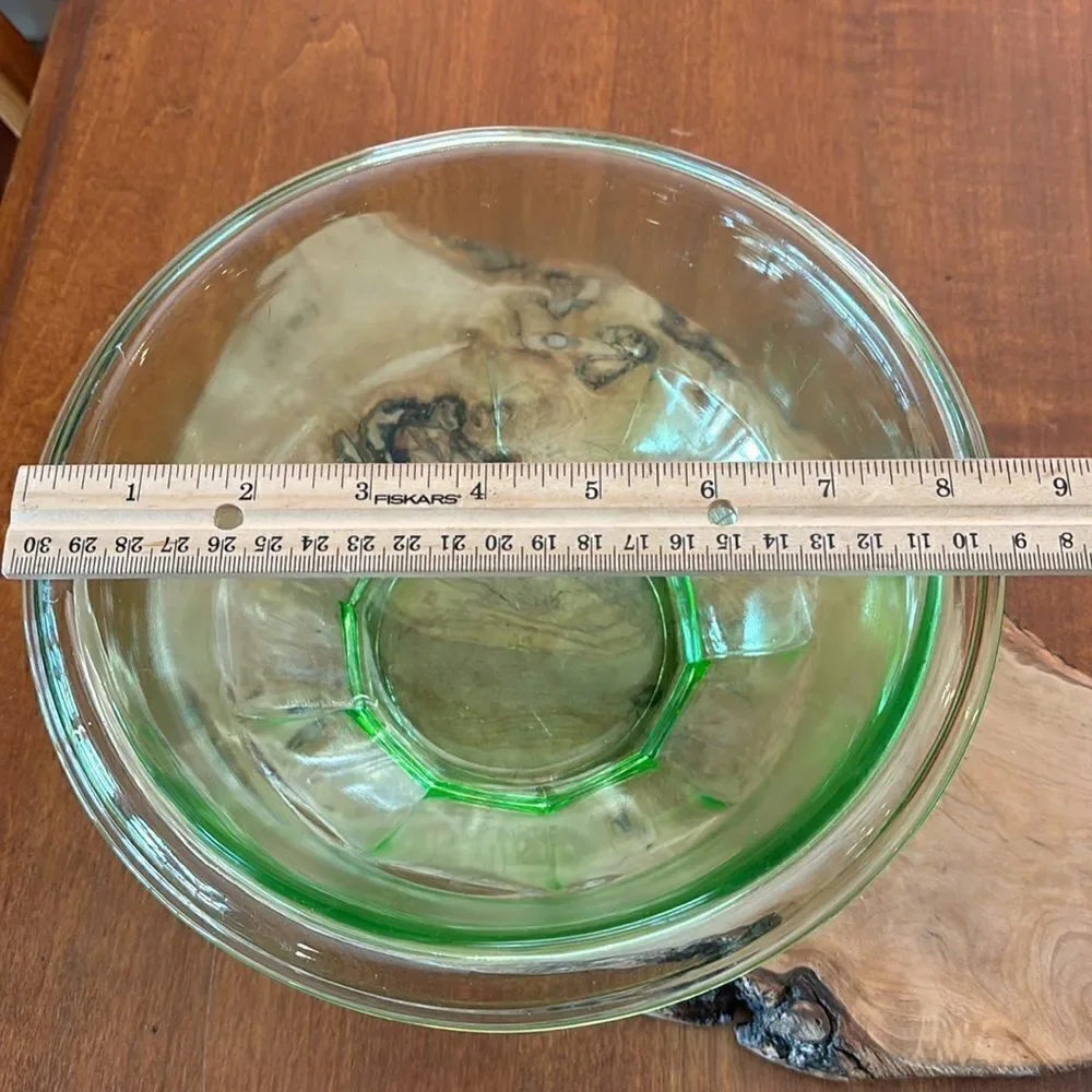 Vintage Anchor Hocking Uranium Glass Bowl
